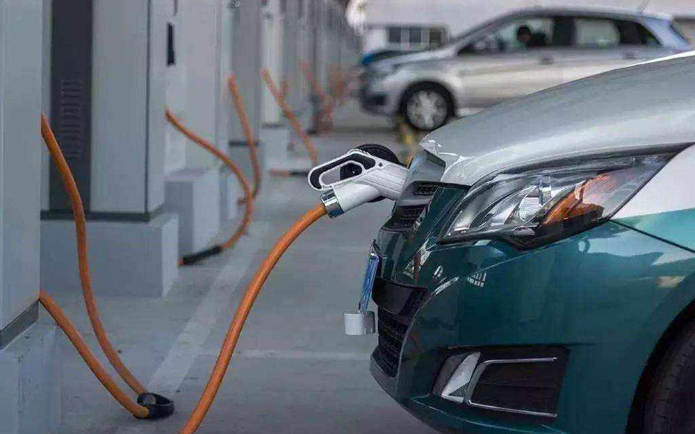 新能源汽车变革风起云涌 打造产业链最强投资“战车”