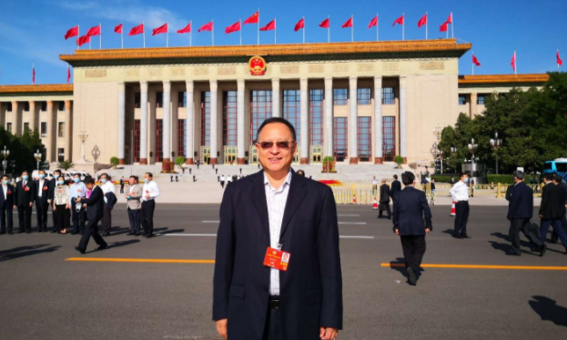 全国政协委员魏玉山：加强青少年生命教育，需重视本土原创儿童文学和科普读物
