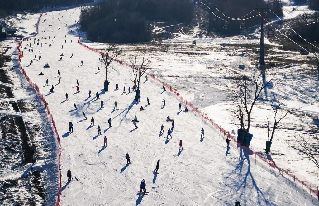 突破万亿元大关！来看我国冰雪产业发展新图景