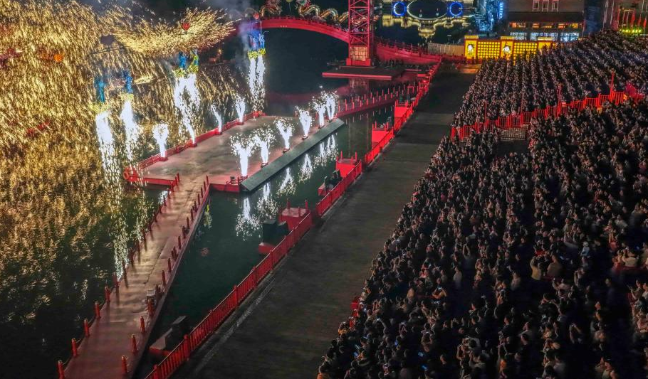 2025年全国营业性演出票房收入超616亿元