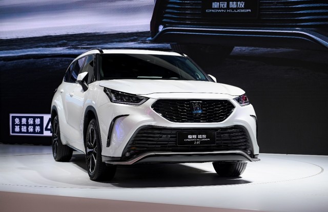 01-LEXUS雷克萨斯新UX.JPG