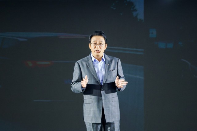 1.广汽集团董事长、总经理冯兴亚发布广汽星灵安全守护体系01.jpg