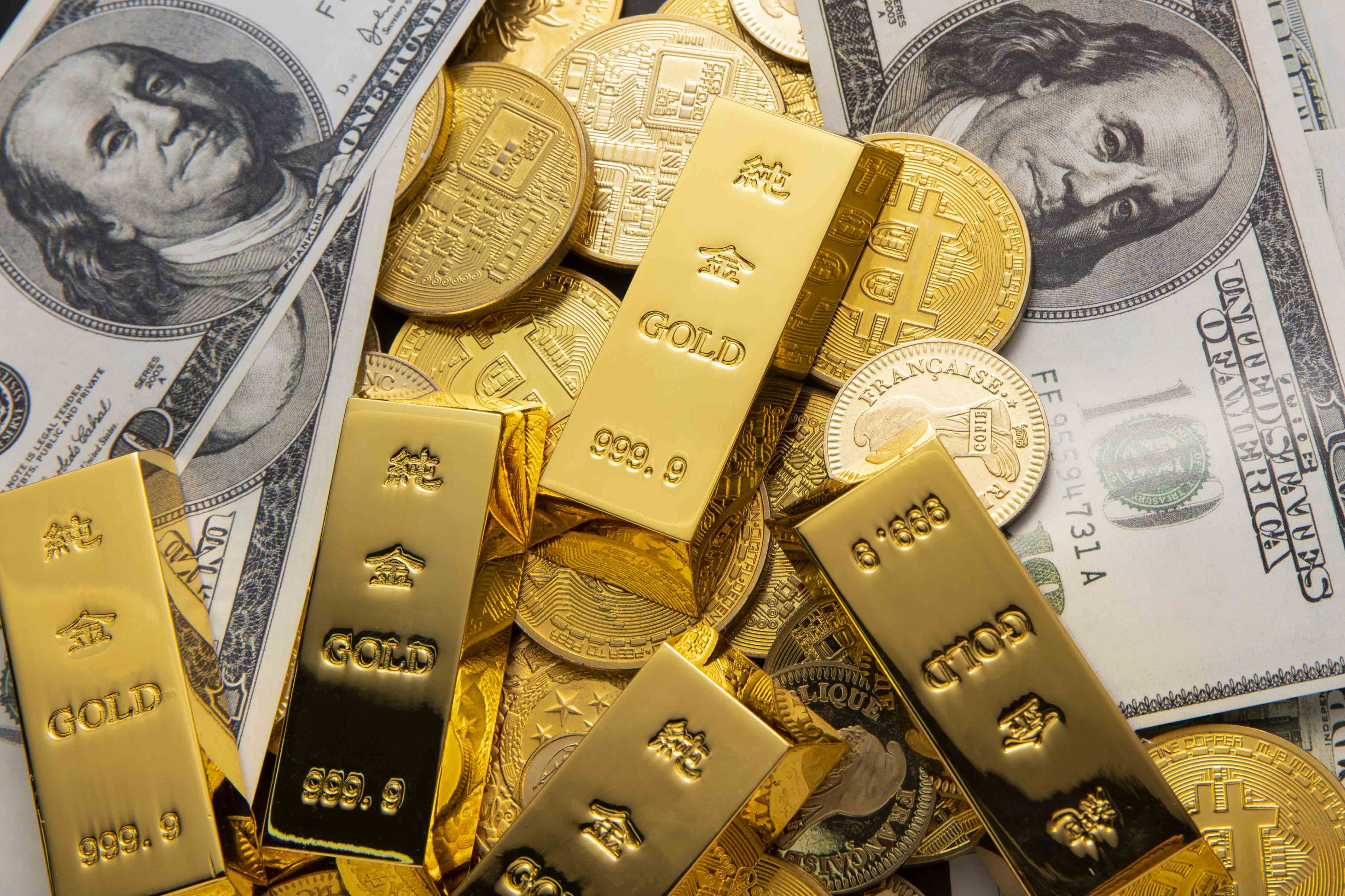 纽约商品交易所黄金期货市场12月黄金期价3日下跌