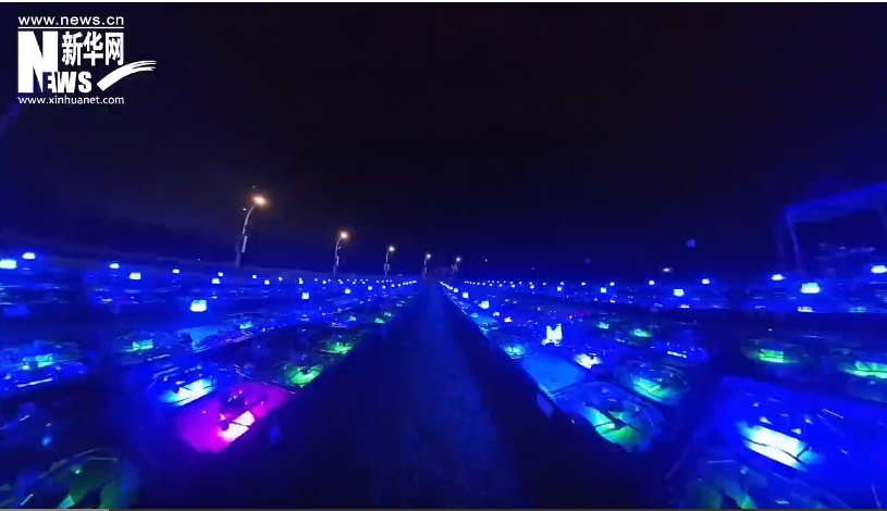 12月3日晚，2025架无人机璀璨博鳌夜空。凤启华章，马踏新程。科技与人文交融，光影与初心相映。奋进“十五五”，逐梦向未来。#2025企业家博鳌论坛