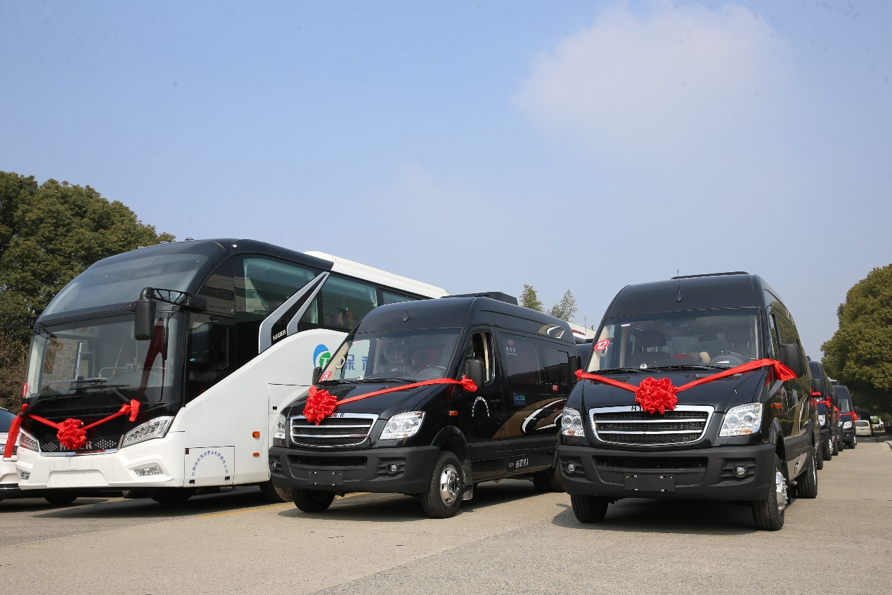 乘苏州金龙客车,览西北无边胜境