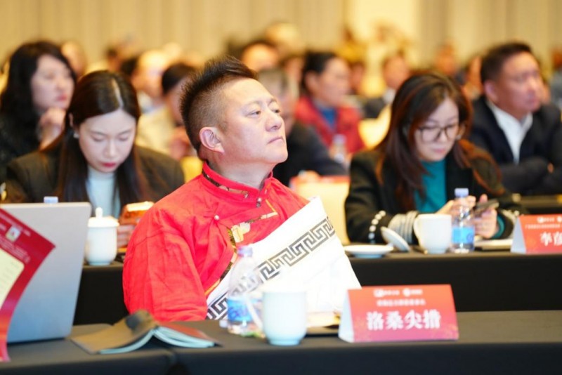 教育科技人才一体化“破局”AI时代 ——《破局逻辑》作者阎雨“羊城问道·破局重生”公益主题分享会在广州举行