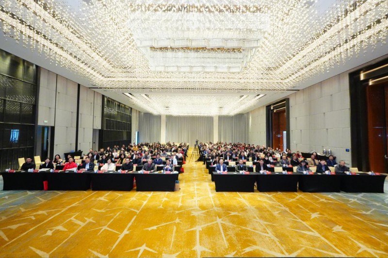 教育科技人才一体化“破局”AI时代 ——《破局逻辑》作者阎雨“羊城问道·破局重生”公益主题分享会在广州举行